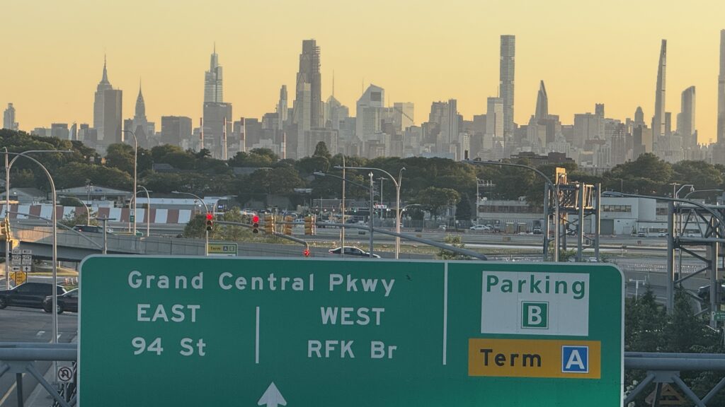 Lux Ride NY | LaGuardia Airport Transfers: Luxury Car Service to and from LGA NYC Lux Ride NY | LaGuardia Airport Transfers: Luxury Car Service to and from LGA NYC