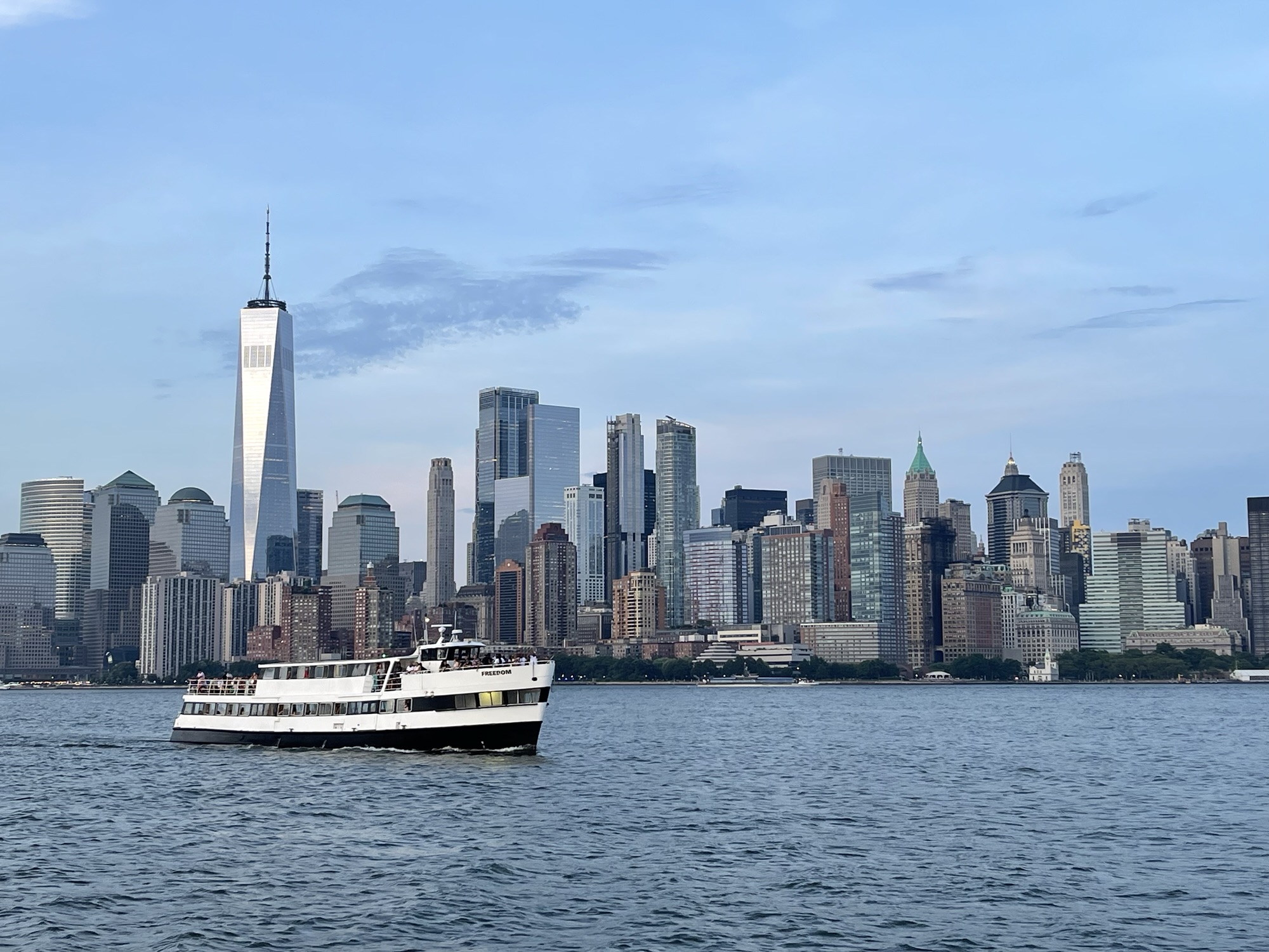 Lux Ride NY|Premium Chauffeur Airport Transfers in New York City – Luxury Ground Transportation with Professional Drivers